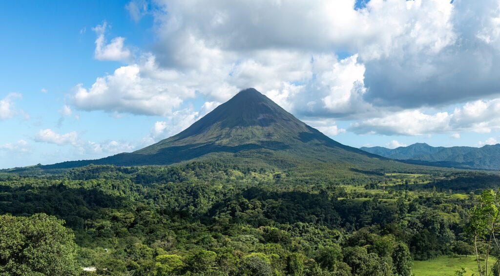 Arenal vs Monteverde: Which Costa Rica Stop Should You Choose?